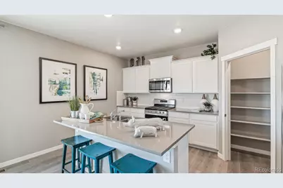 9949 Danube Court, Commerce City, CO 80022 - Photo 10