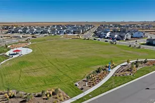 9949 Danube Ct, Commerce City, CO 80022 - Photo 34