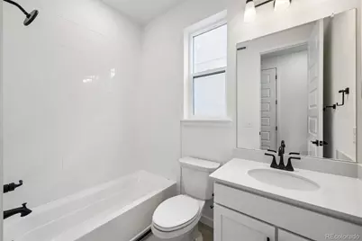 11472 E Briarwood Circle, Centennial, CO 80112 - Photo 12