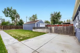 2388 Geneva St, Aurora, CO 80010 - Photo 26