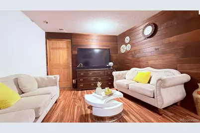 1915 S Oakland Way, Aurora, CO 80014 - Photo 14