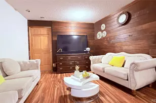 1915 S Oakland Way, Aurora, CO 80014 - Photo 14