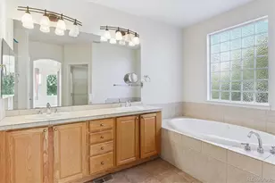 1022 Bramblewood Dr, Castle Pines, CO 80108 - Photo 10