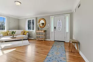 2870 Ivanhoe St, Denver, CO 80207 - Photo 2