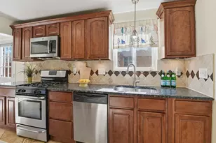 2870 Ivanhoe St, Denver, CO 80207 - Photo 4