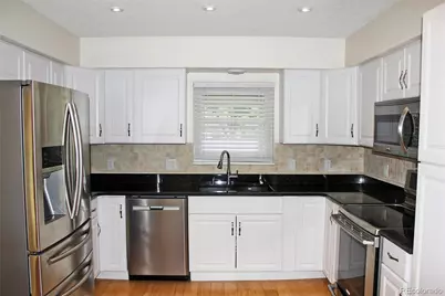 2734 S Heather Gardens Way, Aurora, CO 80014 - Photo 8