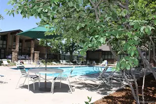 2734 S Heather Gardens Way, Aurora, CO 80014 - Photo 32