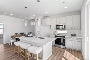 4053 Zebrawood Ln, Johnstown, CO 80534 - Photo 2