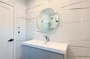 557 S University Blvd, Denver, CO 80209 - Photo 16