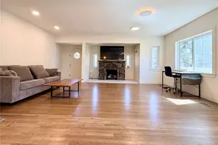 557 S University Blvd, Denver, CO 80209 - Photo 2