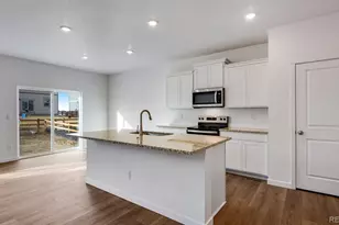 9934 Danube Ct, Commerce City, CO 80022 - Photo 2