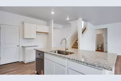 9934 Danube Court, Commerce City, CO 80022 - Photo 4