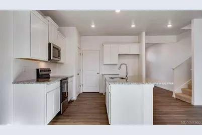 9934 Danube Court, Commerce City, CO 80022 - Photo 12