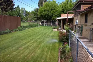 7260 W 35th Pl, Wheat Ridge, CO 80033 - Photo 2