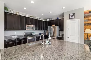 19170 E Pacific Pl, Aurora, CO 80013 - Photo 8