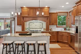 1026 S Cook St, Denver, CO 80209 - Photo 10