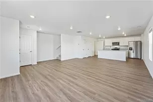 6545 N Nepal St, Aurora, CO 80019 - Photo 6