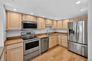 13952 E Marina Dr, Aurora, CO 80014 - Photo 10