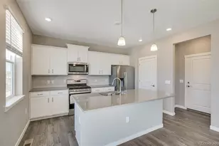 9895 Ceylon Ct, Commerce City, CO 80022 - Photo 6