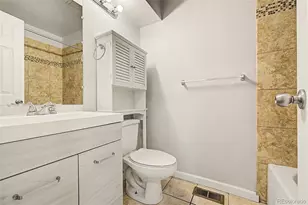 1342 S Cathay Ct, Aurora, CO 80017 - Photo 32