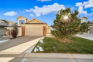 20568 E Lake Pl, Aurora, CO 80016 - Photo 2