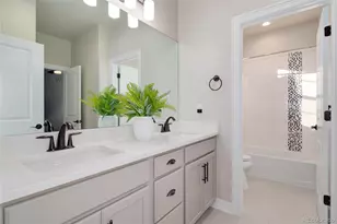 27500 E Lakeview Dr, Aurora, CO 80016 - Photo 34