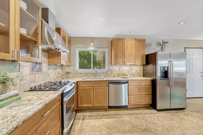 6904 E Villanova Place, Denver, CO 80224 - Photo 6