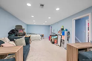 271 E Davies Ave, Centennial, CO 80122 - Photo 24