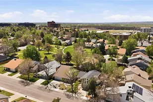 12347 E Bates Cir, Aurora, CO 80014 - Photo 32