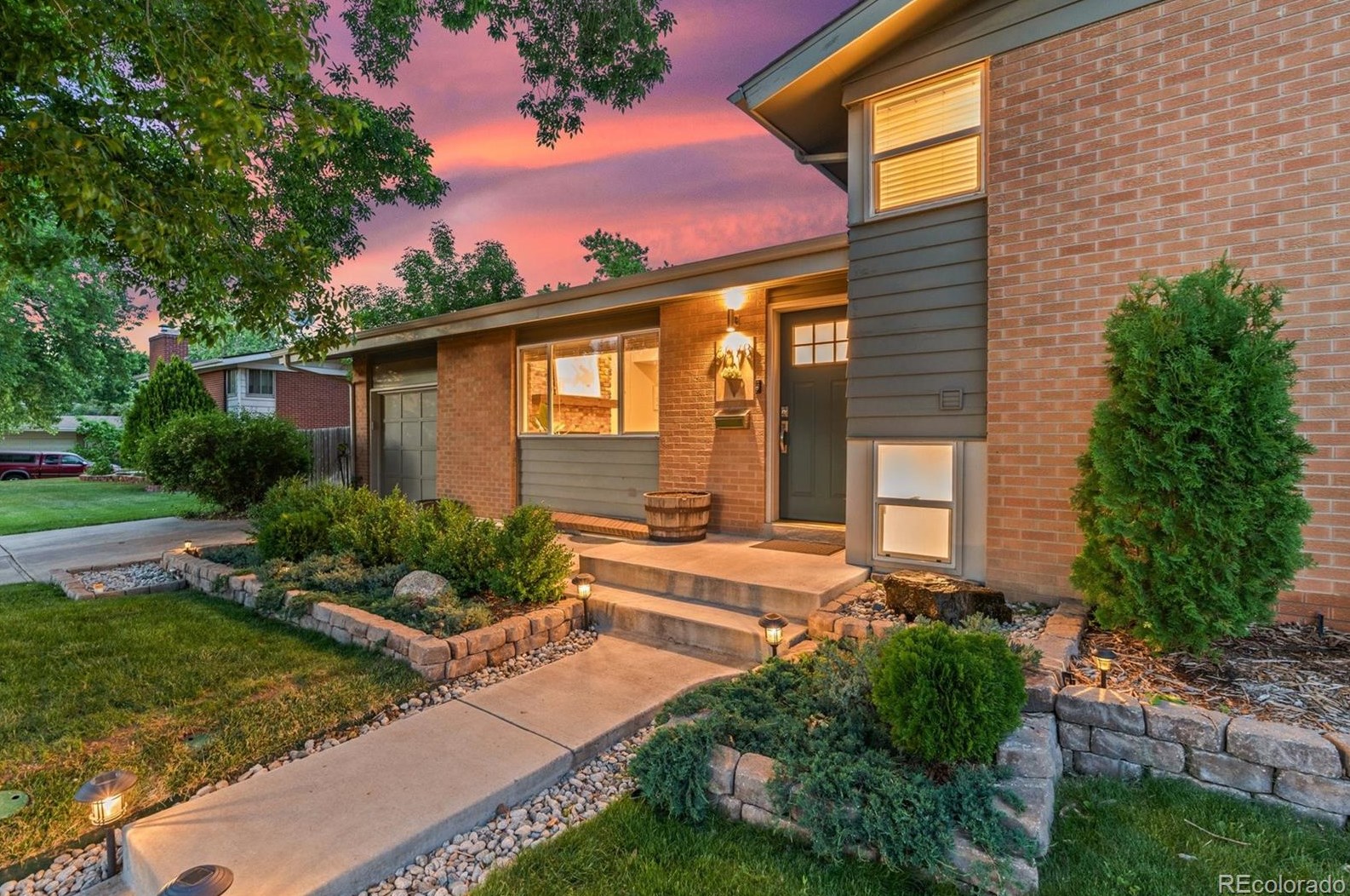 6078 Owens St, Arvada, CO 80004-4645