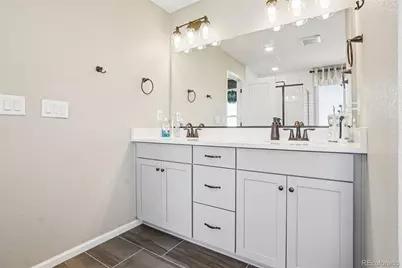 865 N Waterloo Circle, Aurora, CO 80018 - Photo 38