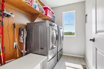 865 N Waterloo Circle, Aurora, CO 80018 - Photo 32