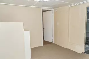 908 E 9th St, Pueblo, CO 81001 - Photo 18