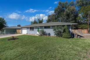 9 Elizabeth Ct, Longmont, CO 80501 - Photo 2