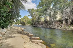 402 E Sackett Ave, Salida, CO 81201 - Photo 2