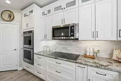 6867 S Duquesne Court, Aurora, CO 80016 - Photo 12