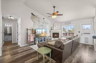 917 N 7th Pl, Johnstown, CO 80534 - Photo 4