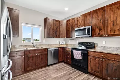 48 S 4th Avenue, Deer Trail, CO 80105 - Photo 4