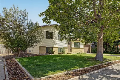 914 S Macon Street, Aurora, CO 80012 - Photo 2