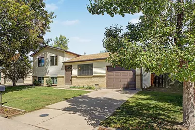 914 S Macon Street, Aurora, CO 80012 - Photo 1