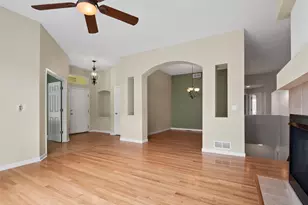 2392 S Oswego St, Aurora, CO 80014 - Photo 6