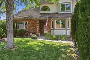 3911 Simms Ct, Wheat Ridge, CO 80033 - Photo 2