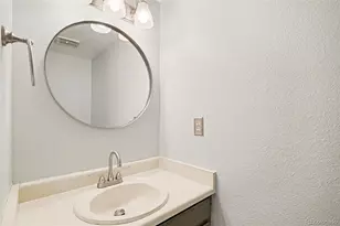 4541 S Crystal Way, Aurora, CO 80015 - Photo 8