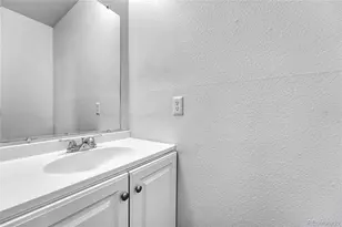 1641 S Idalia Cir, Aurora, CO 80017 - Photo 10