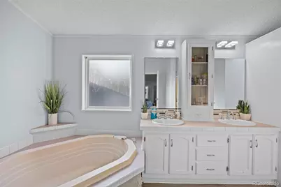 1615 Quintero Street, Aurora, CO 80011 - Photo 4