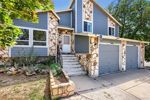 944 S Uravan St, Aurora, CO 80017 - Photo 2