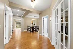 25295 E Park Crescent Dr, Aurora, CO 80016 - Photo 2