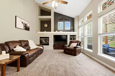 25295 E Park Crescent Drive, Aurora, CO 80016 - Photo 8