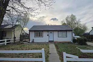 815 Lansing St, Aurora, CO 80010 - Photo 1