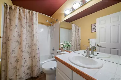 9915 E Hawaii Place, Aurora, CO 80247 - Photo 20